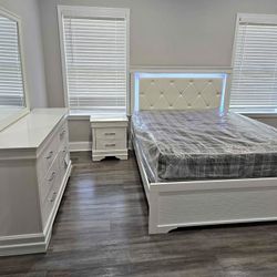 White LED Wooden Queen Size Bedroom Set