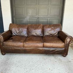 Restoration Hardware Lancaster Distressed Leather Sofa – (Free Delivery!)