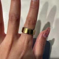 Oura Ring 4 Size 6 Gold