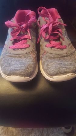 Girls Skechers