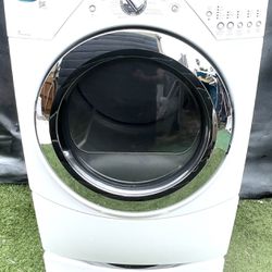 Whirlpool GAS Dryer XL Capacity w/Steam. CAN DELIVER!
