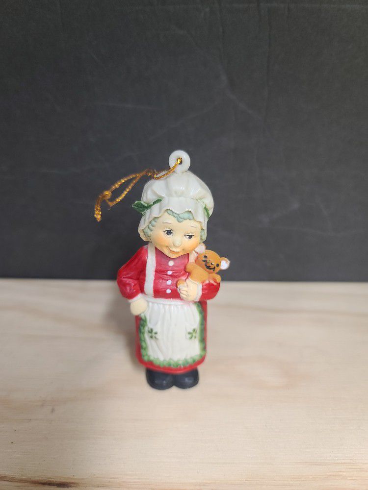 Vintage Holiday Memories Collector's Mrs. Claus Christmas Ornament 