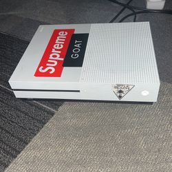 Xbox One S, Used But Great Condition