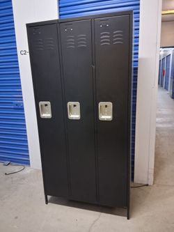 Personal locker $ 250