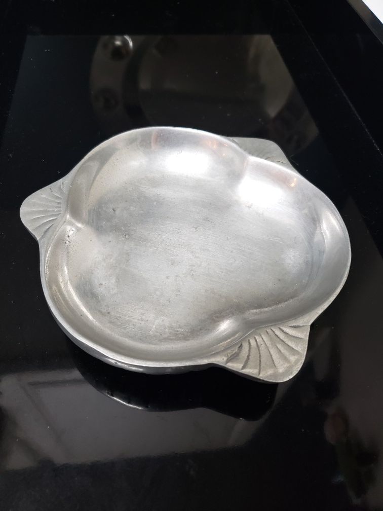 Pewter trinket dish/bowl