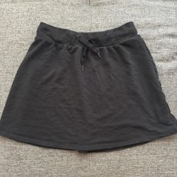 H&M Black Skirt (Sz M)