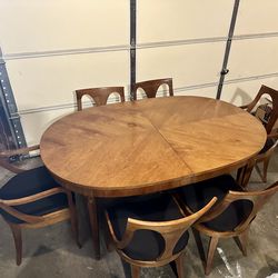 MCM Kindel Belvedere Solid Cherry Dining Set - 6 Chairs , 2 Leaves , Table Pad Protectors