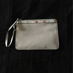 Guess Wristlet