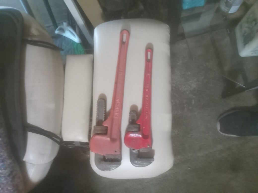 Pipe Wrentches 