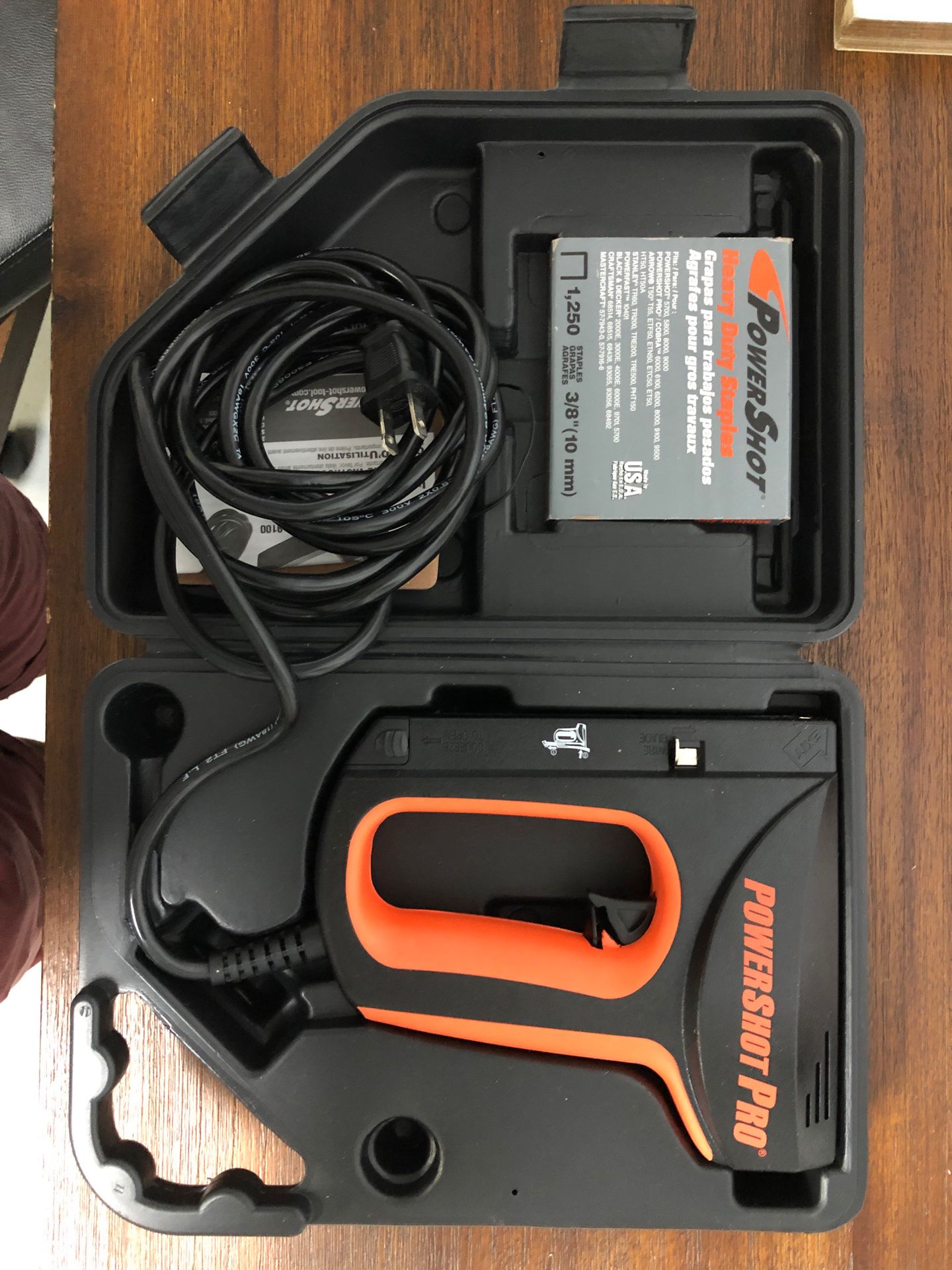 PowerShot Pro staple and nail gun