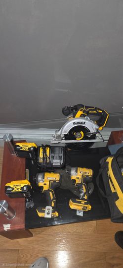 Use combo dewalt tools