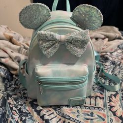 Minnie Sparkling Loungefly Backpack