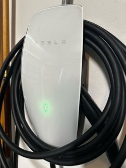 Tesla Gen 3 Wall connector 48 EV Charger