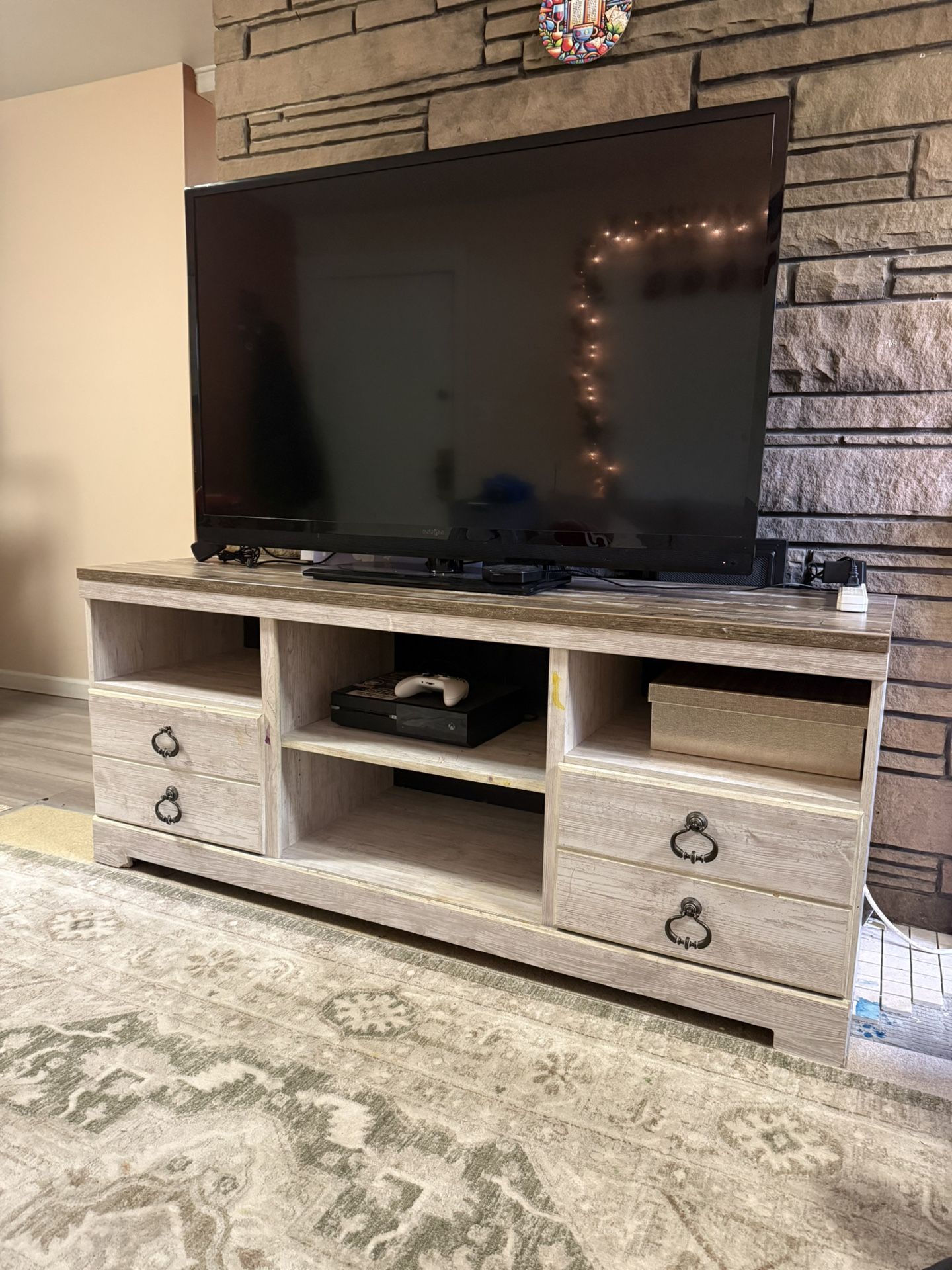 Free Tv Stand