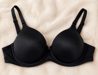 Victoria’s Secret Bra – Brand New with Tags – $35