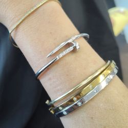 Fossil Women's Silver-Tone Stainless Steel CZ stars Bangle Bracelet for Women