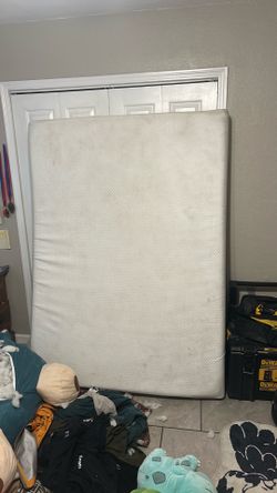Free queen size mattress lightly used