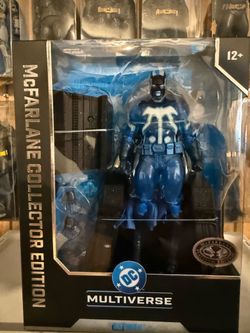 McFarlane Batman w/Moebius Chair (Platinum Edition)