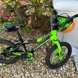 Shwinn piston 16”Kids Bike Green/Black