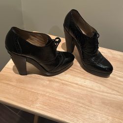 Michael Kors - Size 8