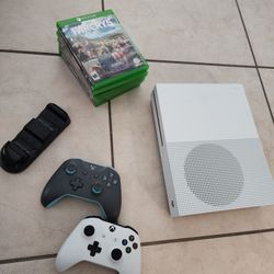 Xbox One S BUNDLE