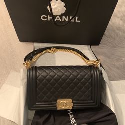 Chanel Boy Bag for Sale in Irvine, CA - OfferUp