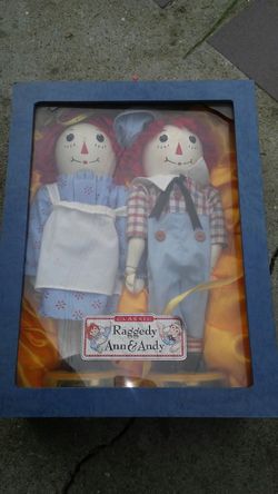 Classic raggedy Ann & Andy dolls