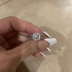 Real Diamond Ring 