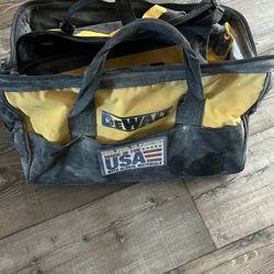 Dewalt 12x9 Bag 