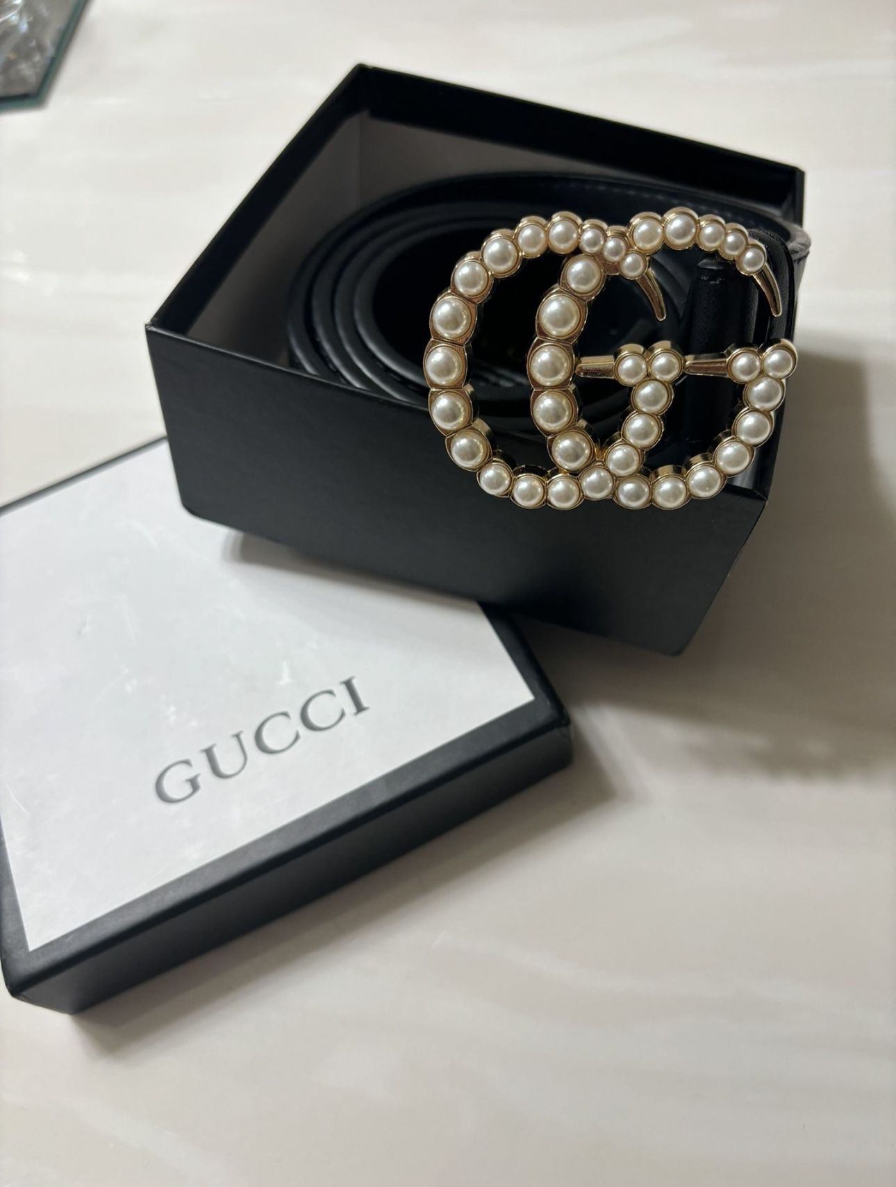 Womans pearl Gucci belt