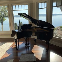 G2 Yamaha grand piano
