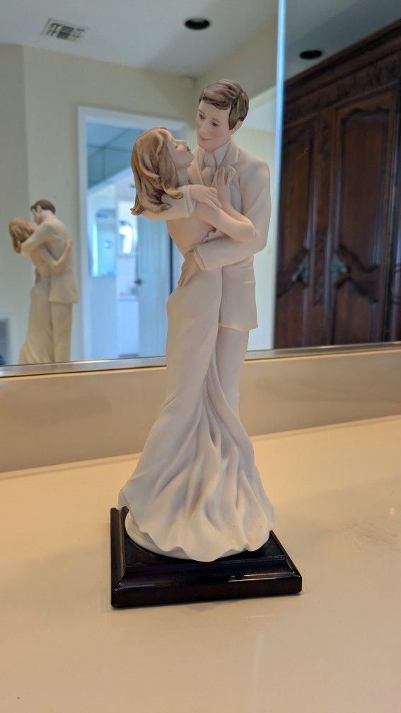 Giuseppe Armani "You Are My Love" Statue