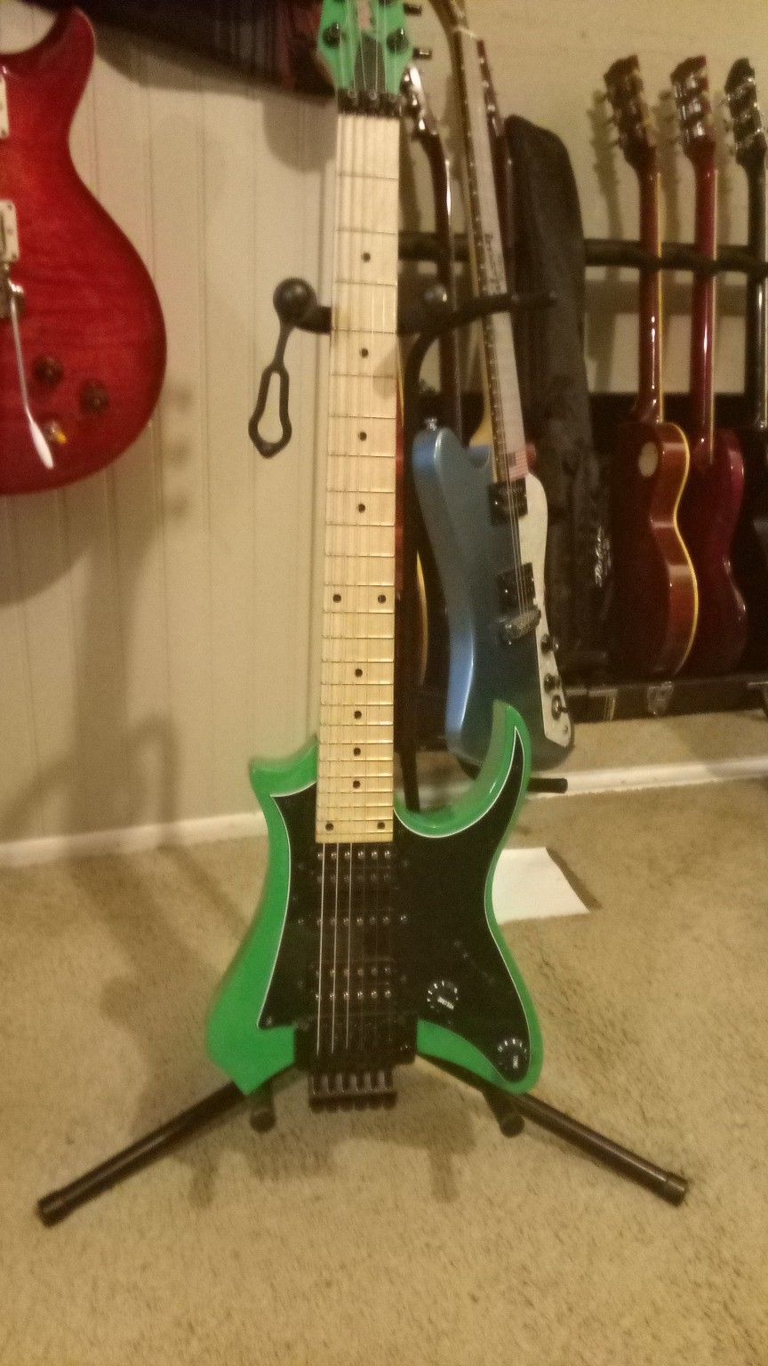 Traveler V88S Guitar Vai-brant Deluxe