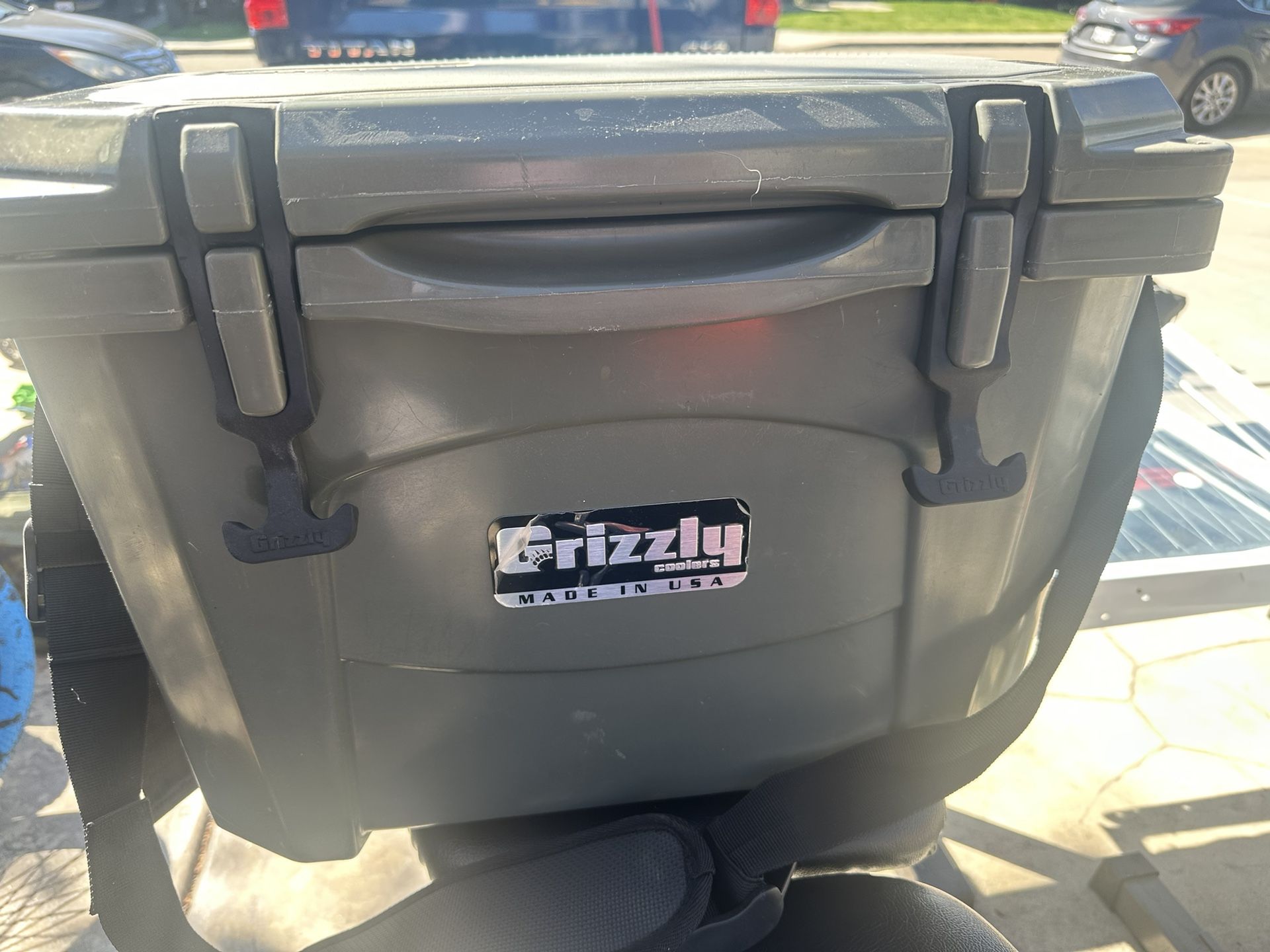 Grizzly Cooler