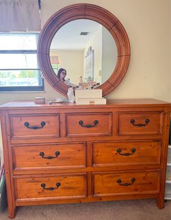 Vintage 5 Piece Bedroom Set
