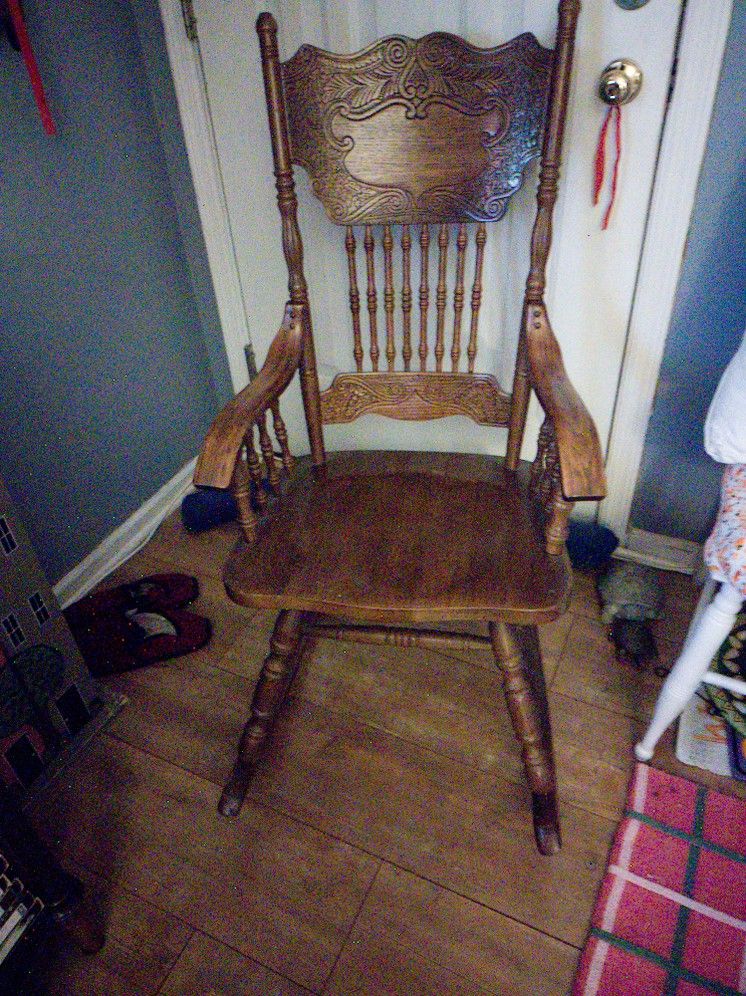 Rocking Chair 