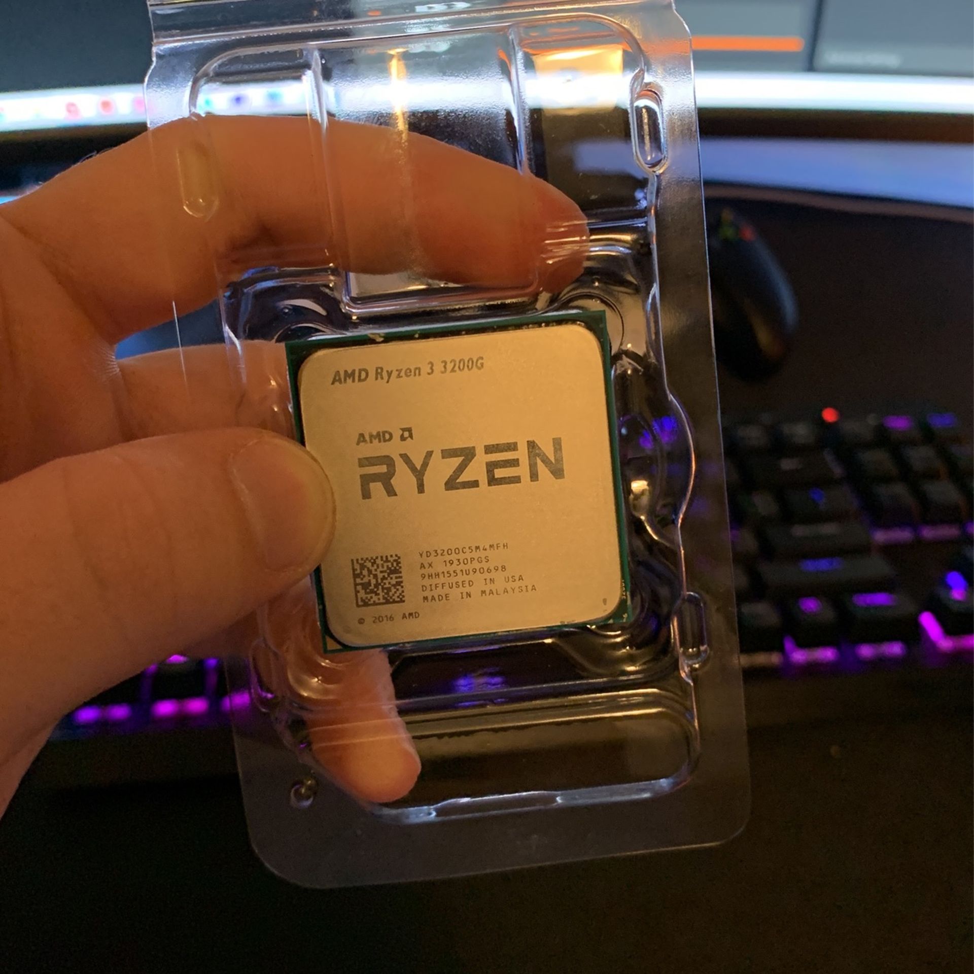 Ryzen 3 3200g CPU (used)