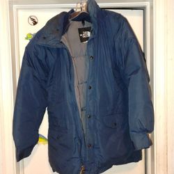 Large Navy blue North Face Puffy Coat 