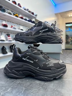 Triple S Allover Logo Black