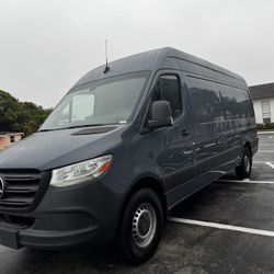 2019 MERCEDES-BENZ SPRINTER 2500 CARGO 170”