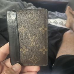 Louis Vuitton Men’s Wallet