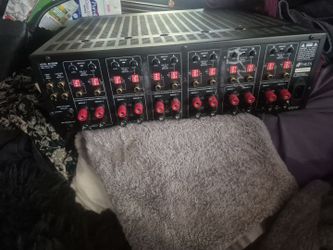 Nile 12 channel amp barely used near perfect
