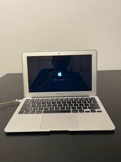 Apple MacBook Air 11" 2014 i5 4GB 128GB SSD + Charger