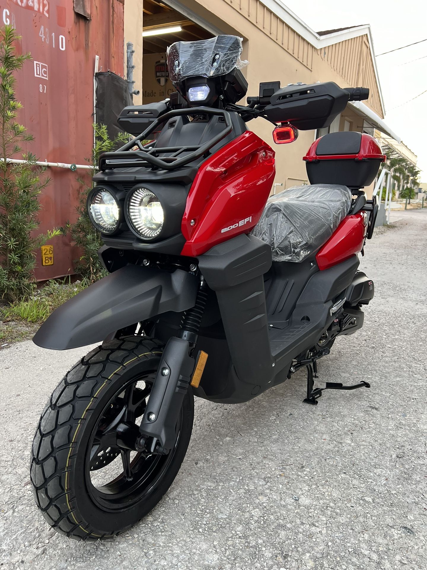 2025 200cc EFI Scooter (Zuma Clone) 0 miles. Bluetooth System. Financing avail $50 down