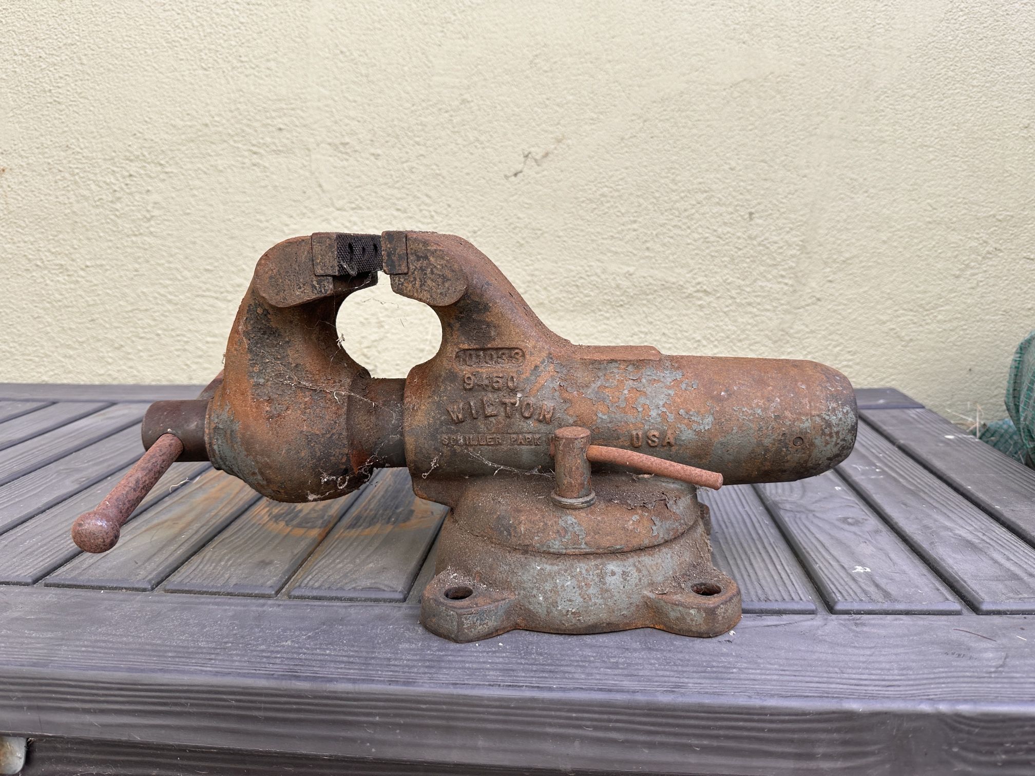 Vintage Wilton Bullet Vise