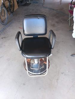 Barber chair