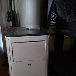 portable AC unit with hose