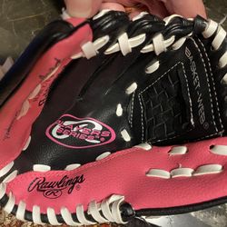 T-Ball Baseball Glove NEW $5.00 W/Free Bat