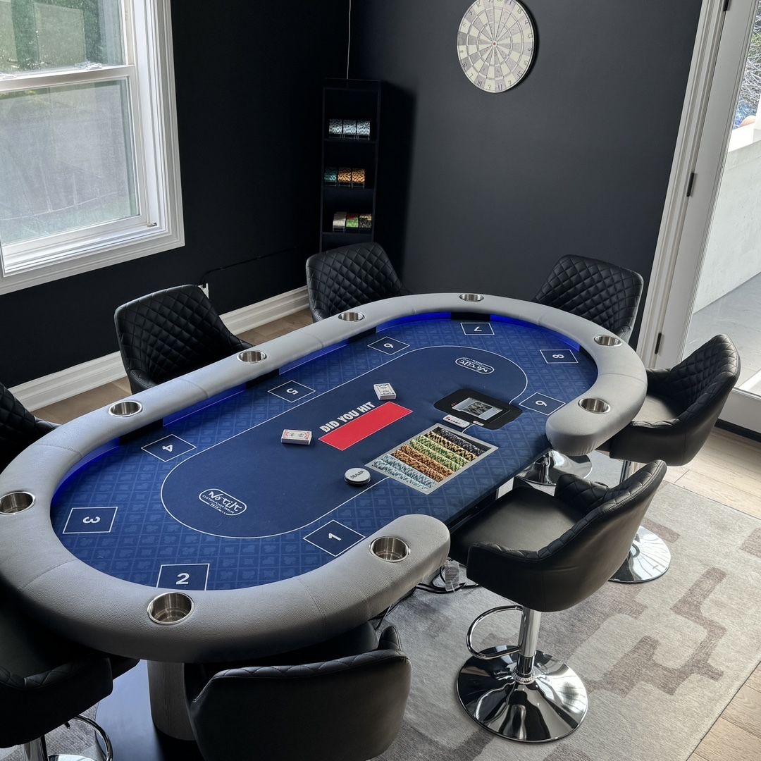 Custom Poker Table (chairs and chips Included)