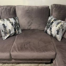 🛋️ Sectional Couch — Need Gone Today! $250 OBO
